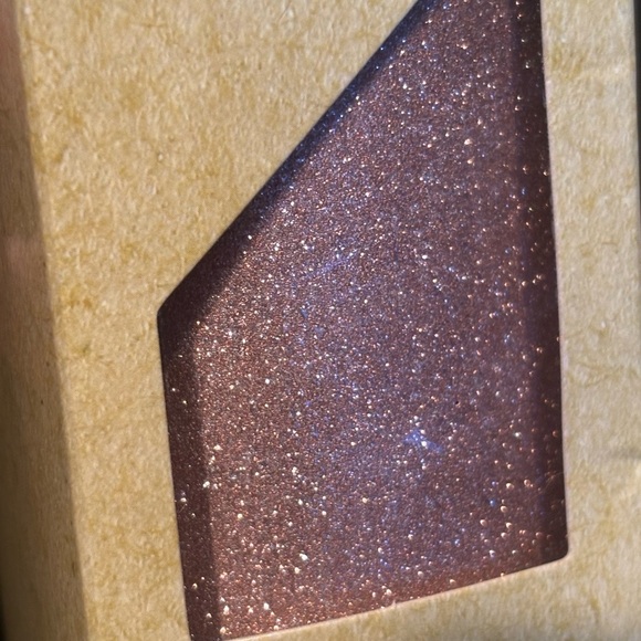 Crafters square Pink Glitter Vinyl Paper - Picture 2 of 4